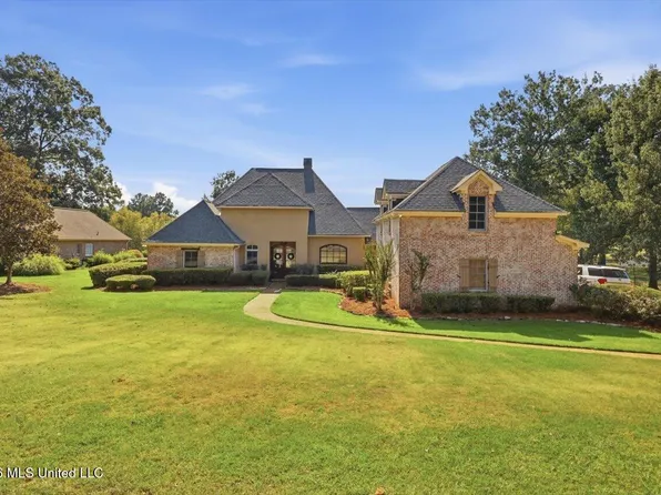 110 Lake Ridge Dr, Madison, MS 39110