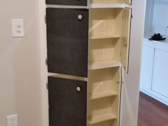 2nd image of 8746 Airlane Ave