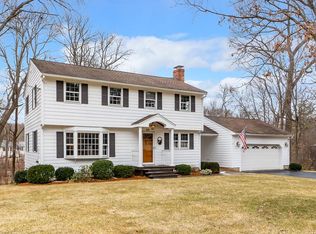 28 Ideal Ave, Chelmsford, MA 01824