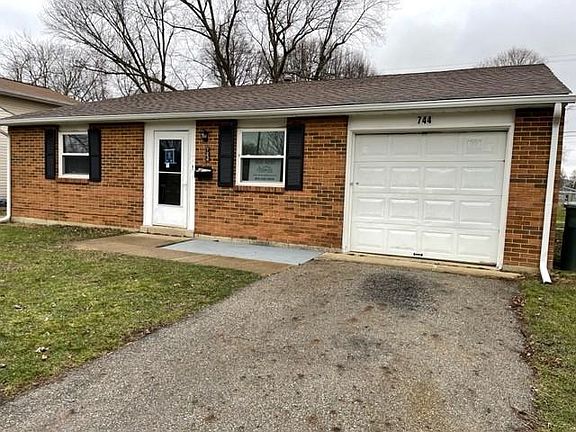 4th image of 744 Bradwell Dr
