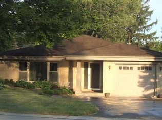 5708 Washington St, Downers Grove, IL 60516