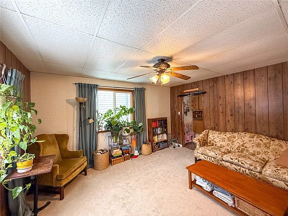 3rd image of 1402 N Grant Ave