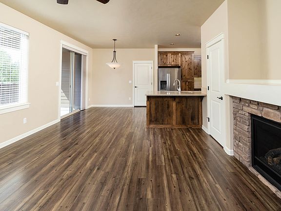 4th image of 2965 SW Yew Park Ln