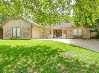 420 Lake Terrace Dr, Azle, TX 76020