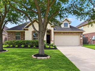 2203 Summit Pass Ln, League City, TX 77573