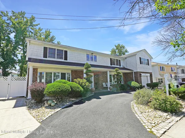 90 Carnegie Ave #A, Staten Island, NY 10314