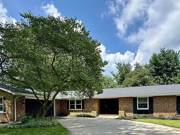2nd image of 315 Nebraska Dr