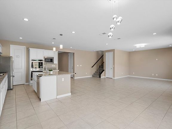 2nd image of 2228 Butte Creek Dr