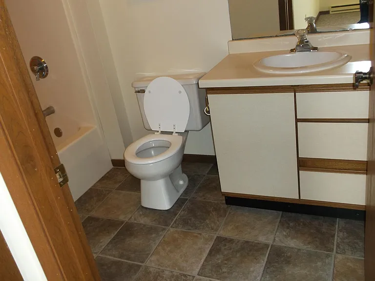 844 Meadowview Ln #32 — Photo 4