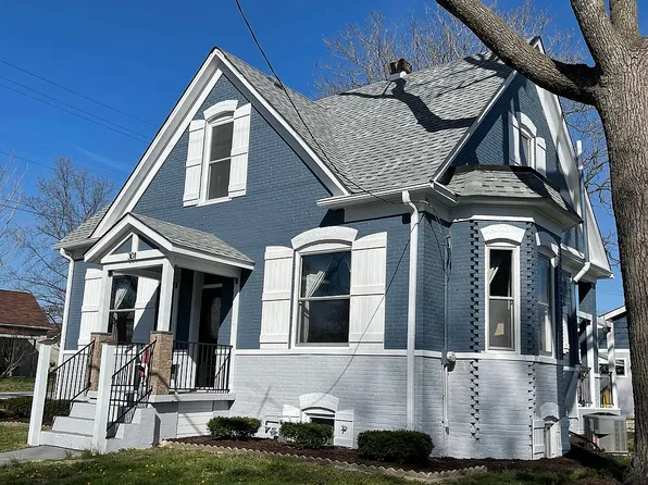 301 S Main St, Summerfield, IL 62289