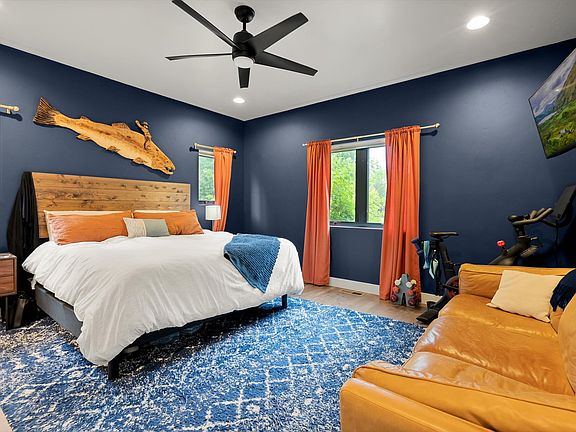 5th image of 5098 Portage Way