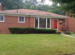 24650 Republic Ave, Oak Park, MI 48237