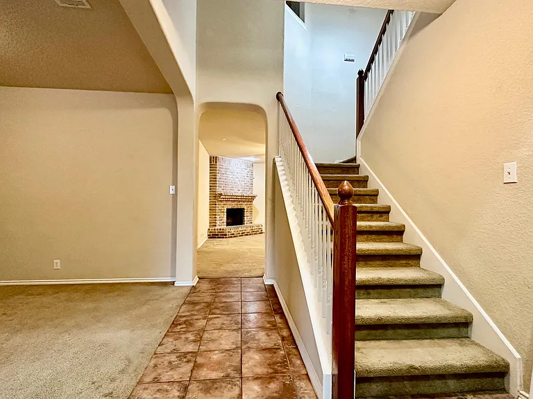 786 San Mateo — Photo 15