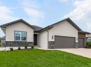 16488 S Stagecoach St, Olathe, KS 66062