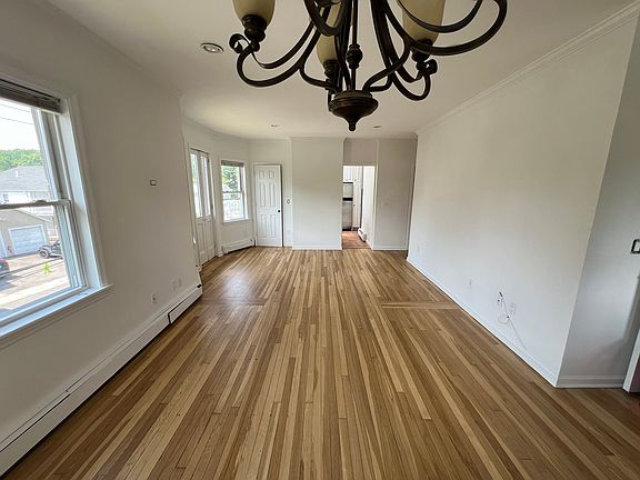 4th image of 339 Midland Ave Floor 2