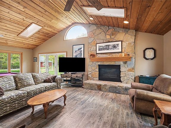5th image of 11355 Woodie Glen Dr
