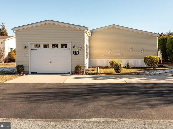 19 Mayfair Ln, Lewes, DE 19958