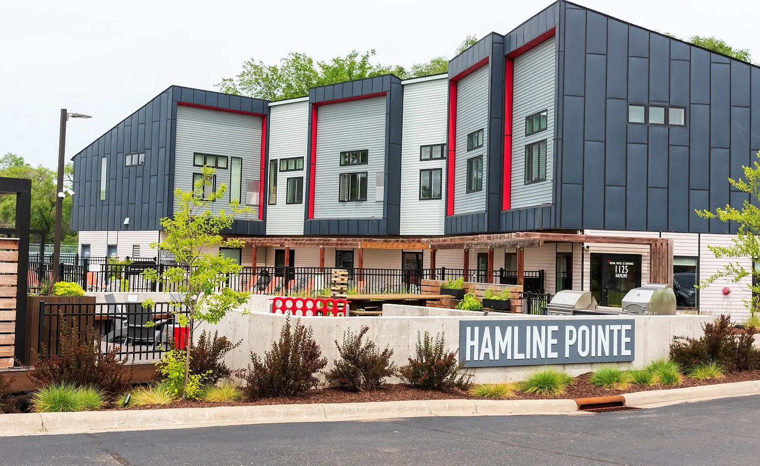 Hamline Pointe Apartments — Photo 1