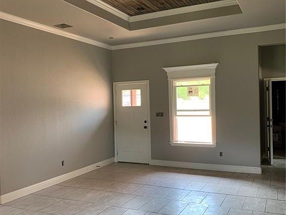 5th image of 2315 Steepleridge Cir