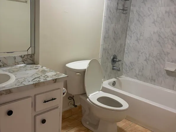 2051 NW 46th Ave APT F202, Fort Lauderdale, FL 33313