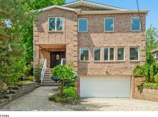 3 8th St, Englewood Cliffs, NJ 07632
