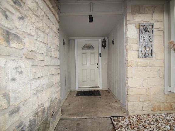 2nd image of 1711 Tamra Ct