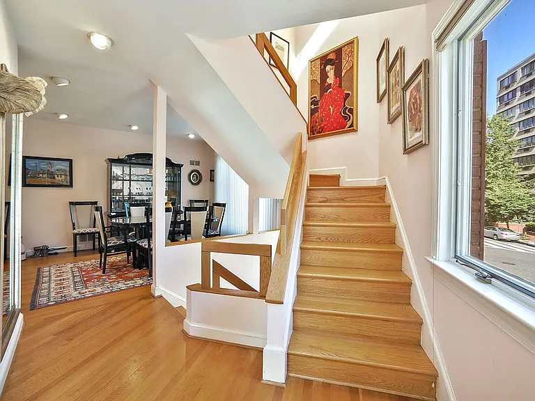 837 New Hampshire Ave NW — Photo 7