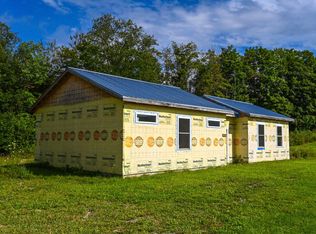 1885 S Main St, Montgomery Center, VT 05471