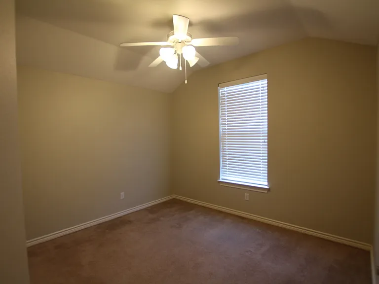 19993 Meadow West Ln — Photo 16