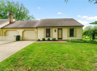 3259 E Pinewood Dr E, New Waterford, OH
