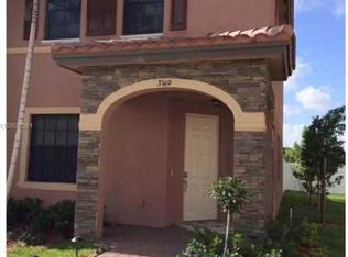 3569 W 89th Pl, Hialeah, FL 33018