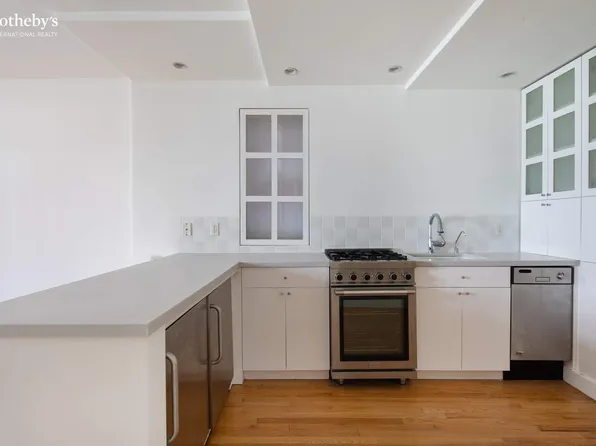 11 West 89th Street 3 image 3 of 10