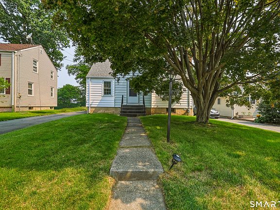 3rd image of 88 Englewood Avenue
