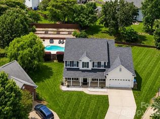 12900 McCahan Ln, Huntersville, NC 28078