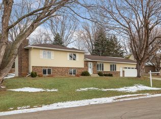 2711 57th St NW, Rochester, MN 55901