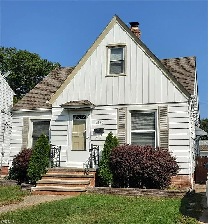 4210 Torrington Ave photo 1