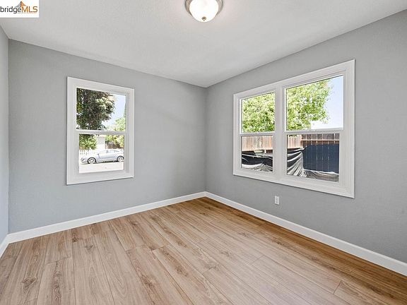 4th image of 112 John Gildi Ave