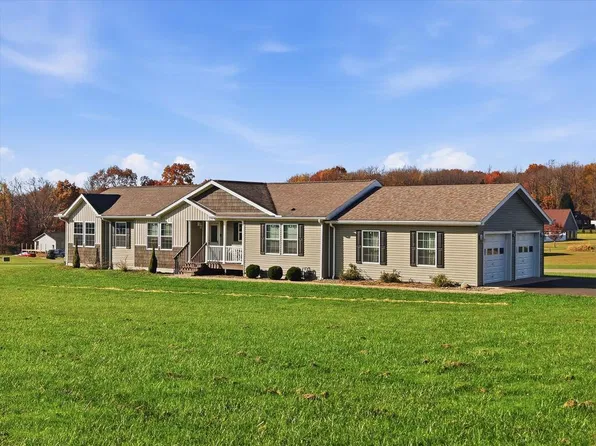 111 Saltlick Dr, Franklin, PA 16323