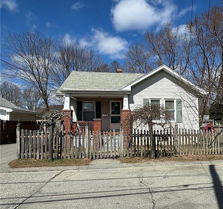 365 Great Rd, Lincoln, RI 02865 Zillow