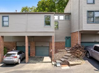 52 Timberline Ct, Pittsburgh, PA 15217