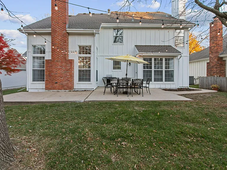 9406 Hall Dr — Photo 25