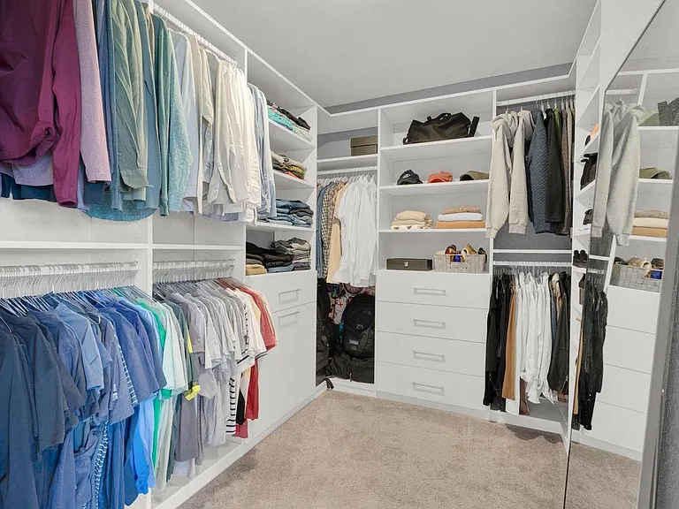 4246 Lagoon Shore Dr — Photo 10