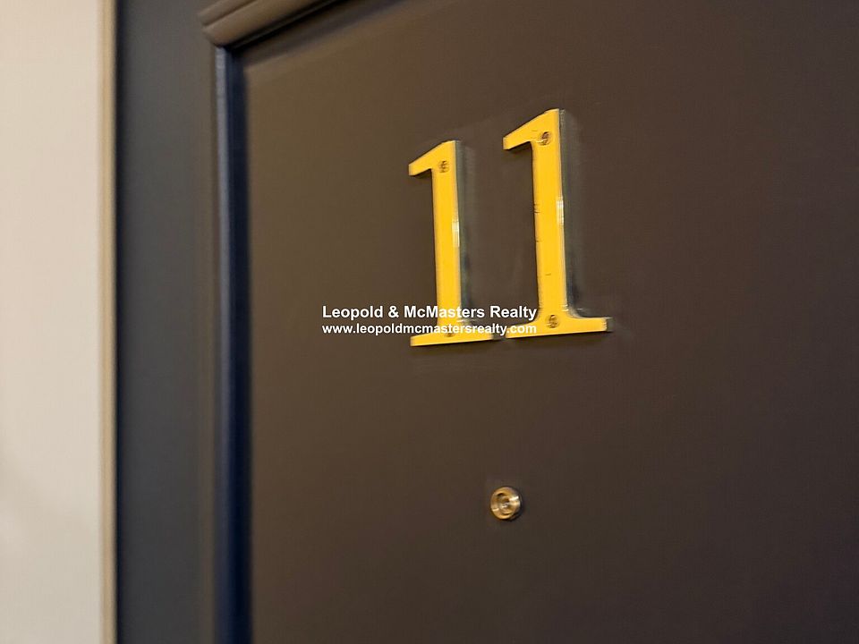 1st image of 109 Queensberry St #11A