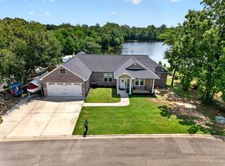 7027 Chinquapin Ct, Picayune, MS 39466