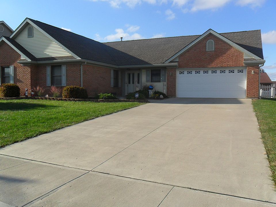 1st image of 1513 Brook Park Dr