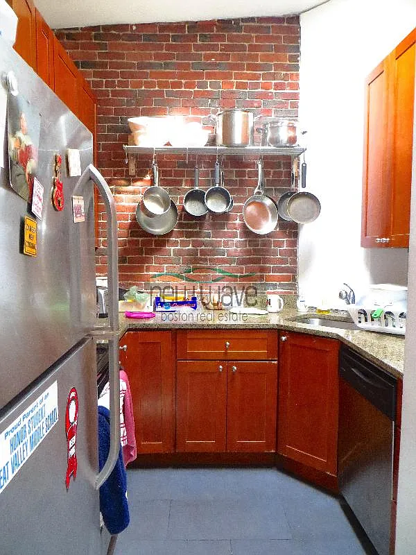 Building Photo - 752 Tremont St #5