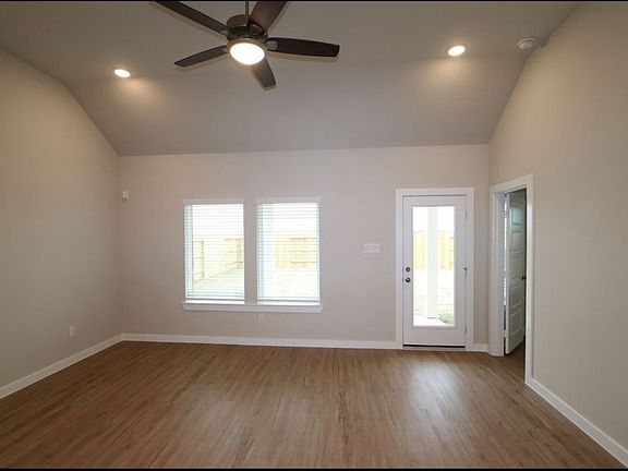 3rd image of 8623 Oceanmist Cove Dr