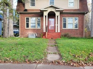 327 W Arrowhead Rd, Duluth, MN 55803