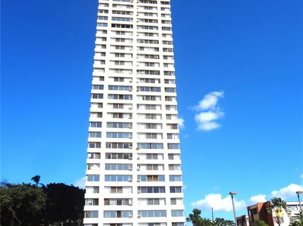 1060 Kamehameha Hwy APT 405B, Pearl City, HI 96782