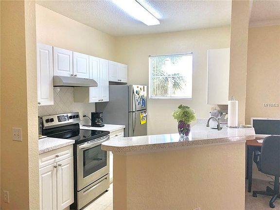 2nd image of 18001 Richmond Place Dr APT 927